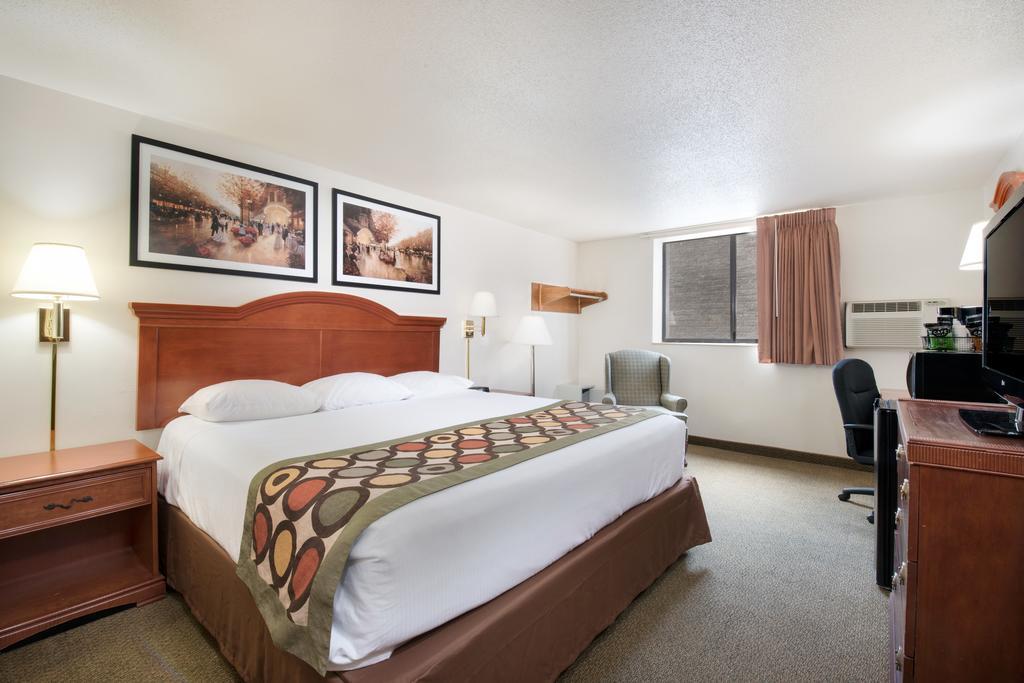 Serena Inn & Suites Of Rapid City Bagian luar foto