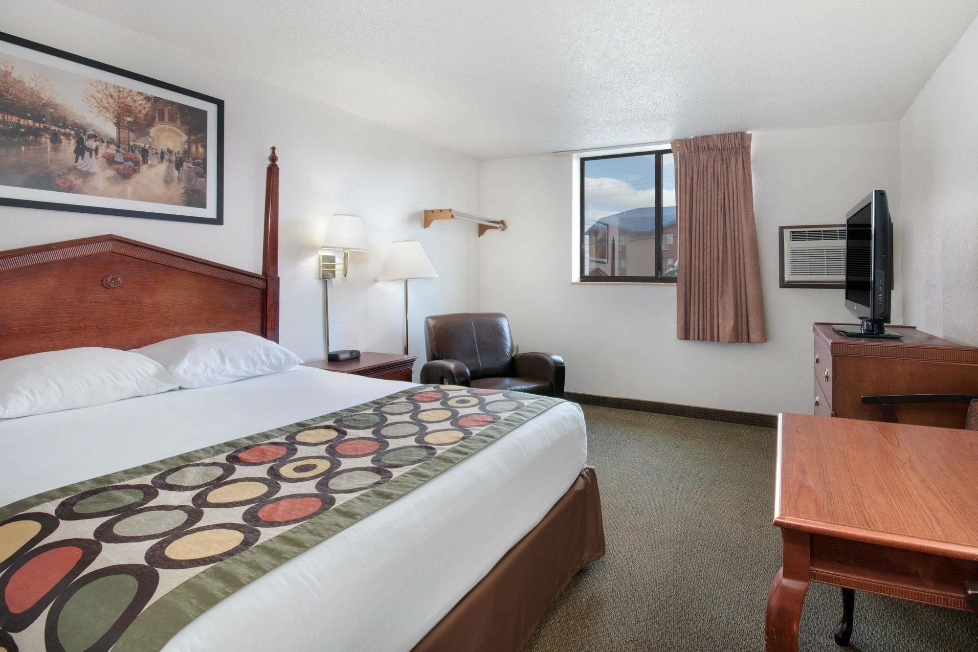 Serena Inn & Suites Of Rapid City Bagian luar foto
